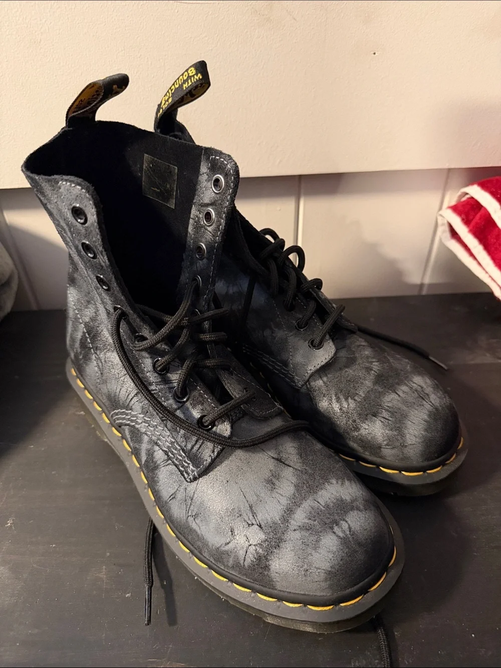 Dr. Martens authentic dr
